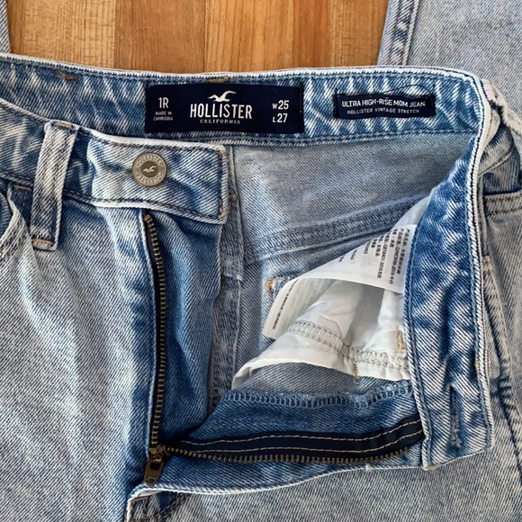 Mom Jeans! - Picture 2 of 4